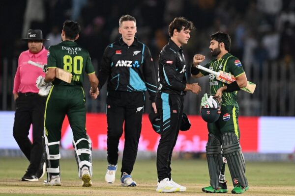 Pakistan Trounce Depleted New Zealand In Second T20I