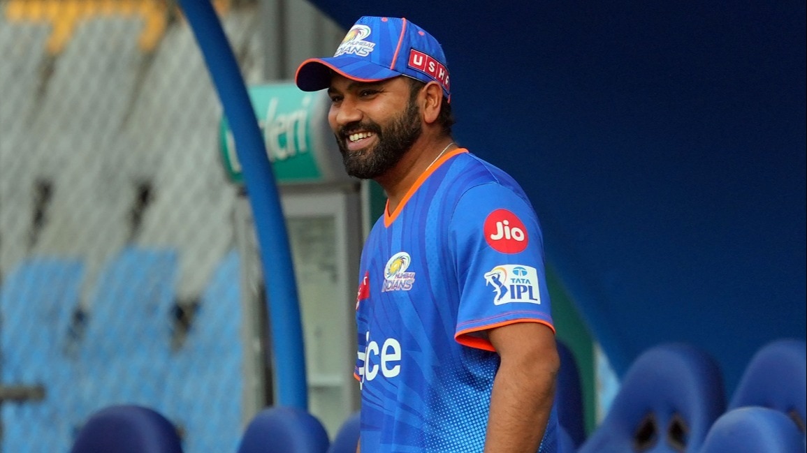 MI batter Rohit Sharma gave a rousing speech after their win vs DC (PTI)