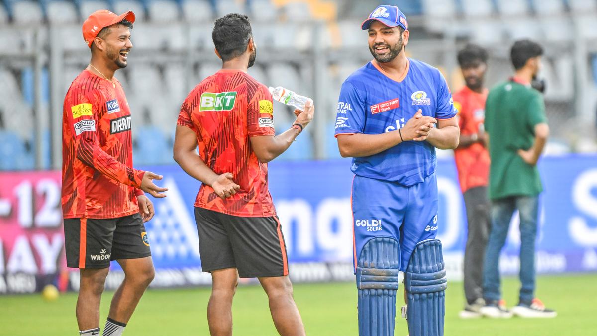 IPL-17: MI vs SRH | Mumbai Indians opt to bowl against Sunrisers Hyderabad; MI hands Kamboj debut cap