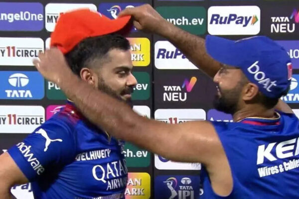 Watch: What Virat Kohli did after receiving the Orange Cap from Dinesh Karthik | Cricket News