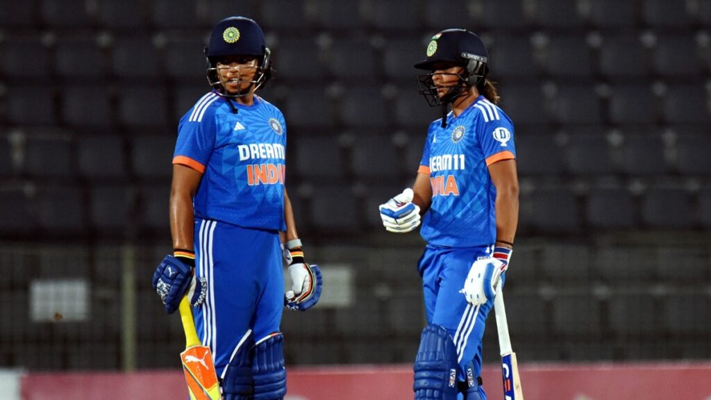 Harmanpreet Kaur, debutant Asha Sobhana star as India make it 4-0 against Bangladesh in five-match T20 series – India TV