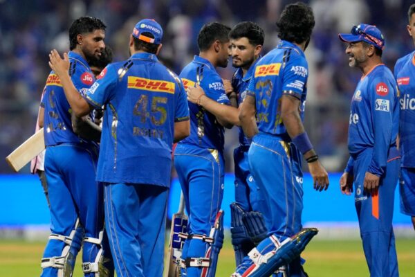 MI still in contention as they move up in standings, SRH's loss good news for others – India TV