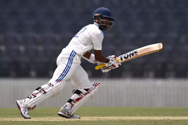 India A vs England Lions, 2nd unofficial Test: Abhimanyu Easwaran’s gritty 80 take India A to 163/4 on Day 3 | Cricket News India A vs England Lions, 2nd unofficial Test: Abhimanyu Easwaran's gritty 80 take India A to 163/4 on Day 3 | Cricket News