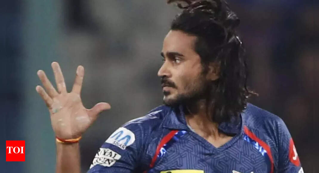 '5 wickets in 5 balls': Digvesh Rathi does it again; Sanjiv Goenka can't keep calm - WATCH | Cricket News