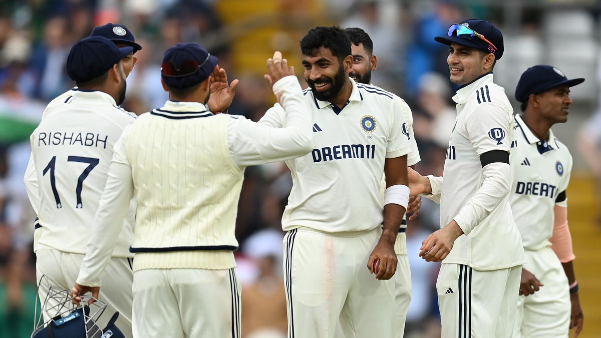 Ind vs Eng, 1st Test Day 3: Bumrah hands India a slender lead
