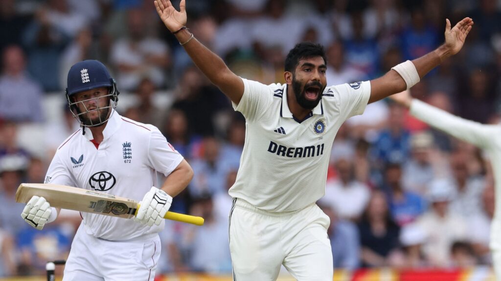 'Jasprit Bumrah as valuable as Kohinoor': Dinesh Karthik can't keep calm, Shastri's 'Malcolm Marshall' remark steals it
