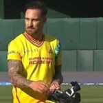 Faf du Plessis falls on his back, registers another low score in MLC; TSK fans baffled: 'Just because he's captain…'