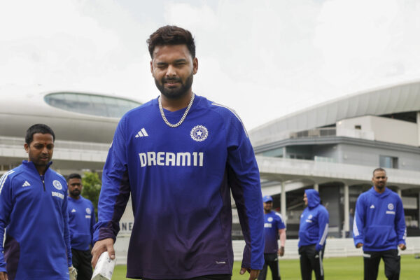 Rishabh Pant won’t mind looking ‘stupid’, but knows there is more riding on his shoulders than ever before Rishabh Pant won't mind looking 'stupid', but knows there is more riding on his shoulders than ever before